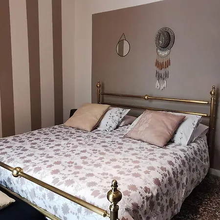 Holiday home Intra14