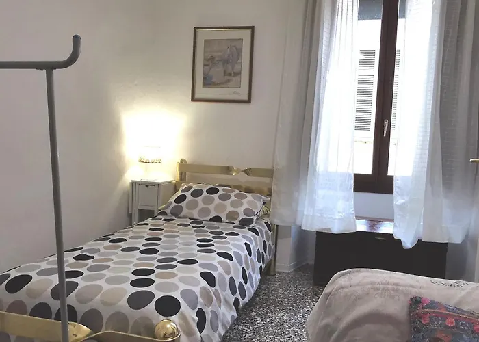 Holiday home Intra14 *